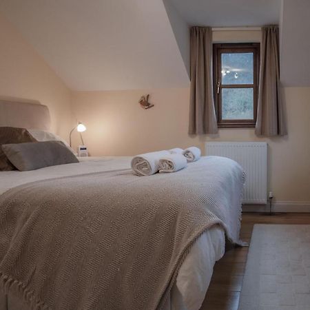 Llais Afon - 3 Bedroom Holiday Home - Фишгард Экстерьер фото