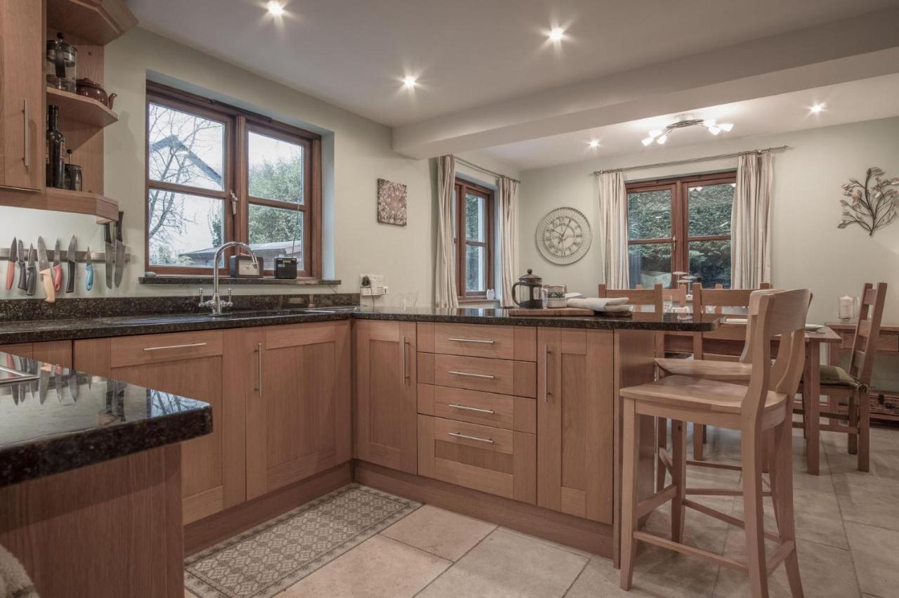 Llais Afon - 3 Bedroom Holiday Home - Фишгард Экстерьер фото