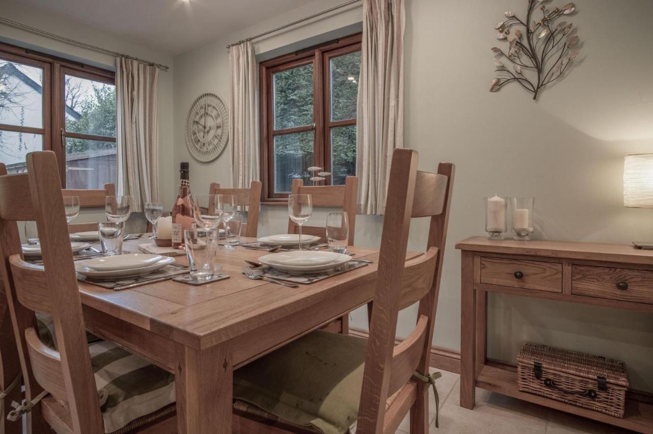 Llais Afon - 3 Bedroom Holiday Home - Фишгард Экстерьер фото