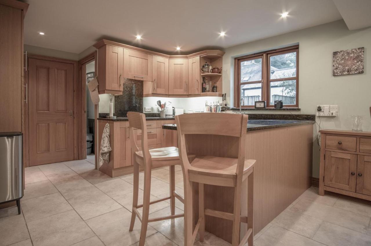 Llais Afon - 3 Bedroom Holiday Home - Фишгард Экстерьер фото