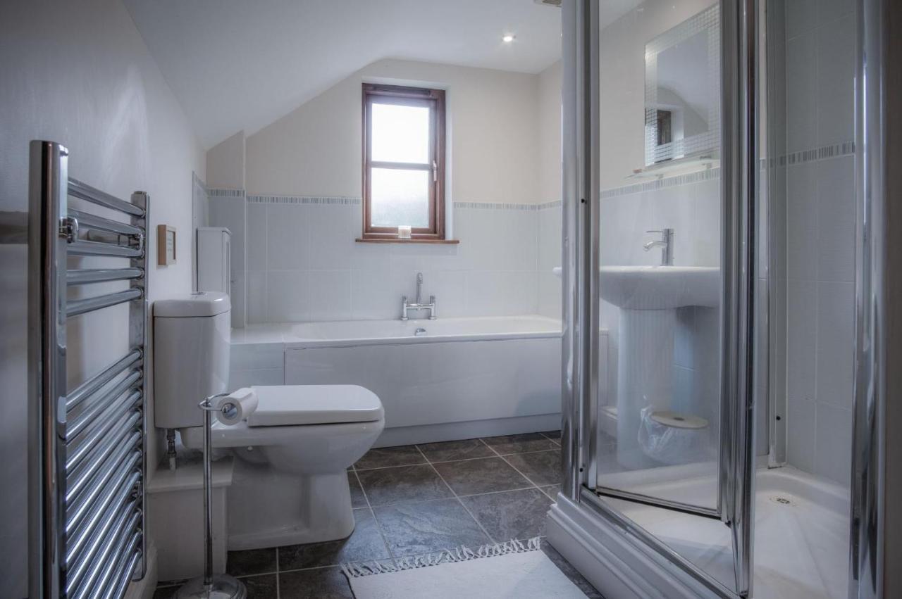 Llais Afon - 3 Bedroom Holiday Home - Фишгард Экстерьер фото