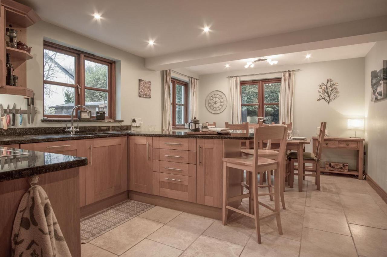 Llais Afon - 3 Bedroom Holiday Home - Фишгард Экстерьер фото
