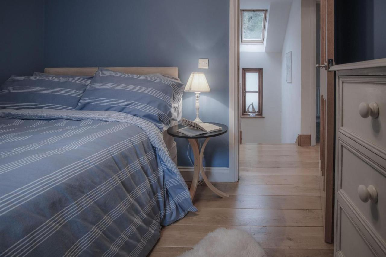 Llais Afon - 3 Bedroom Holiday Home - Фишгард Экстерьер фото