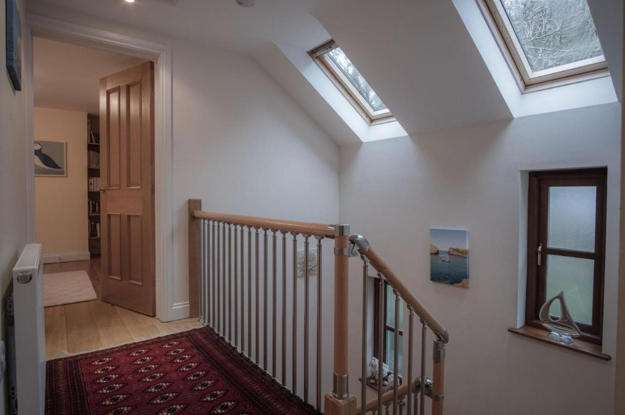 Llais Afon - 3 Bedroom Holiday Home - Фишгард Экстерьер фото